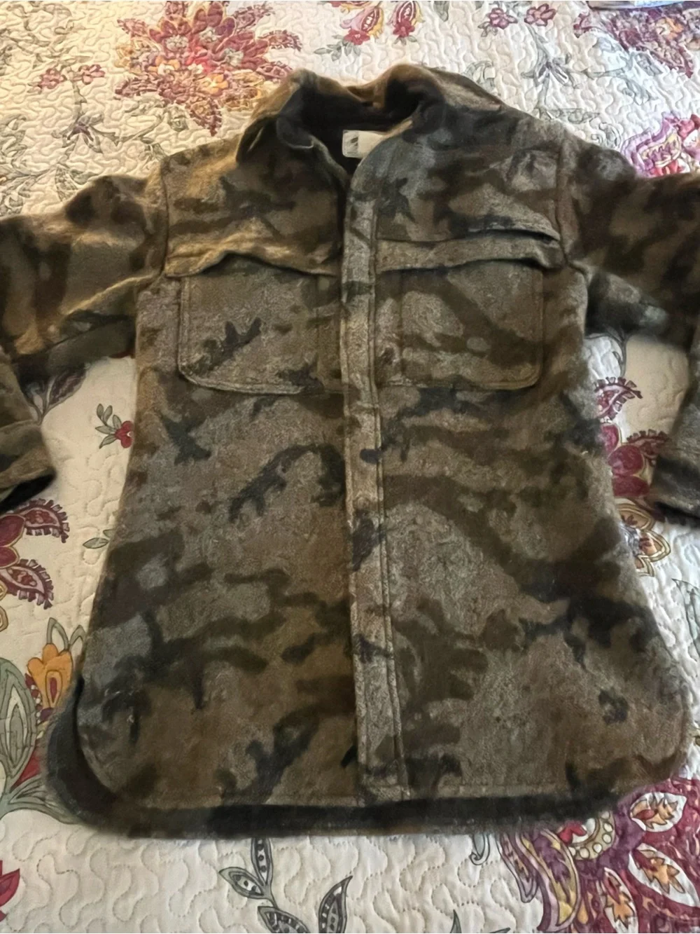 Vintage Youth Sleeping Indian Design Wool Hunting Jacket Large Camo Heavy Duty